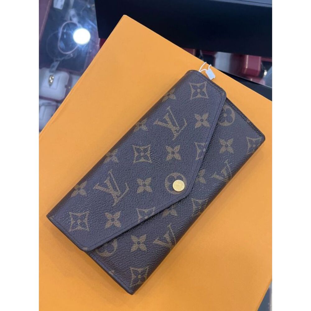 Louis Vuitton Women Pre-Loved Bag Very Good Condition